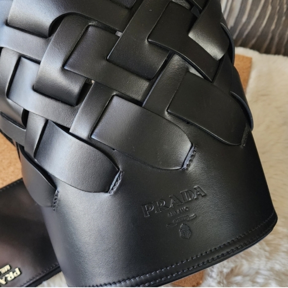 Prada Vitello Intreccio Woven Bucket - Picture 4 of 12